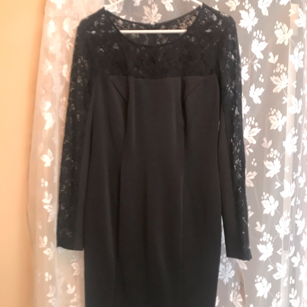 NEW Formal black lace sleeve dress
